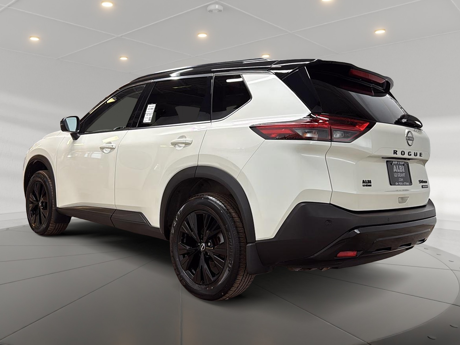 Nissan Rogue SV MIDNIGHT CUIR TOIT PANO 4RM 2023 — photo 6