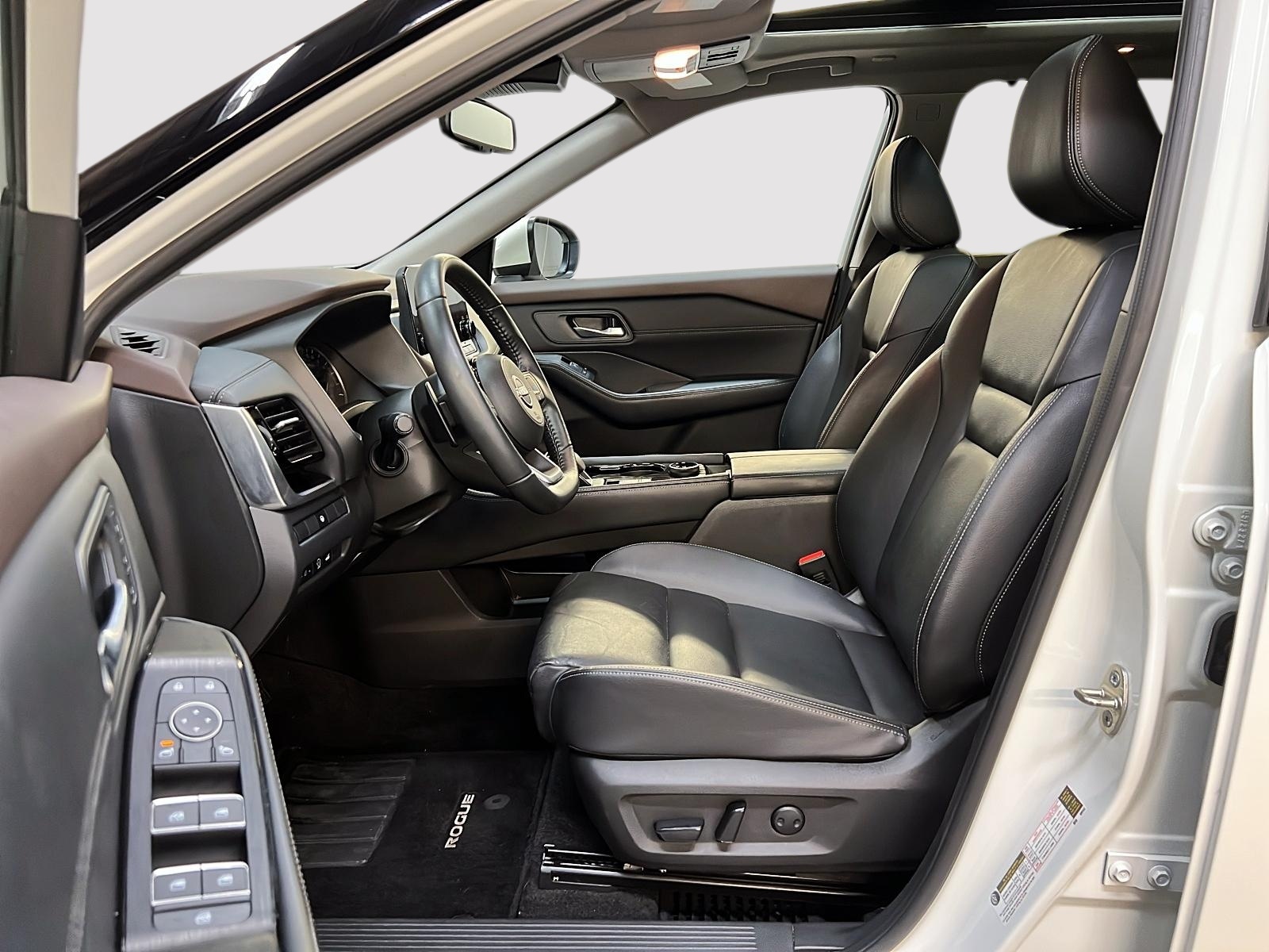 Nissan Rogue SL CUIR TOIT PANO NAV 4RM 2023 — photo 7