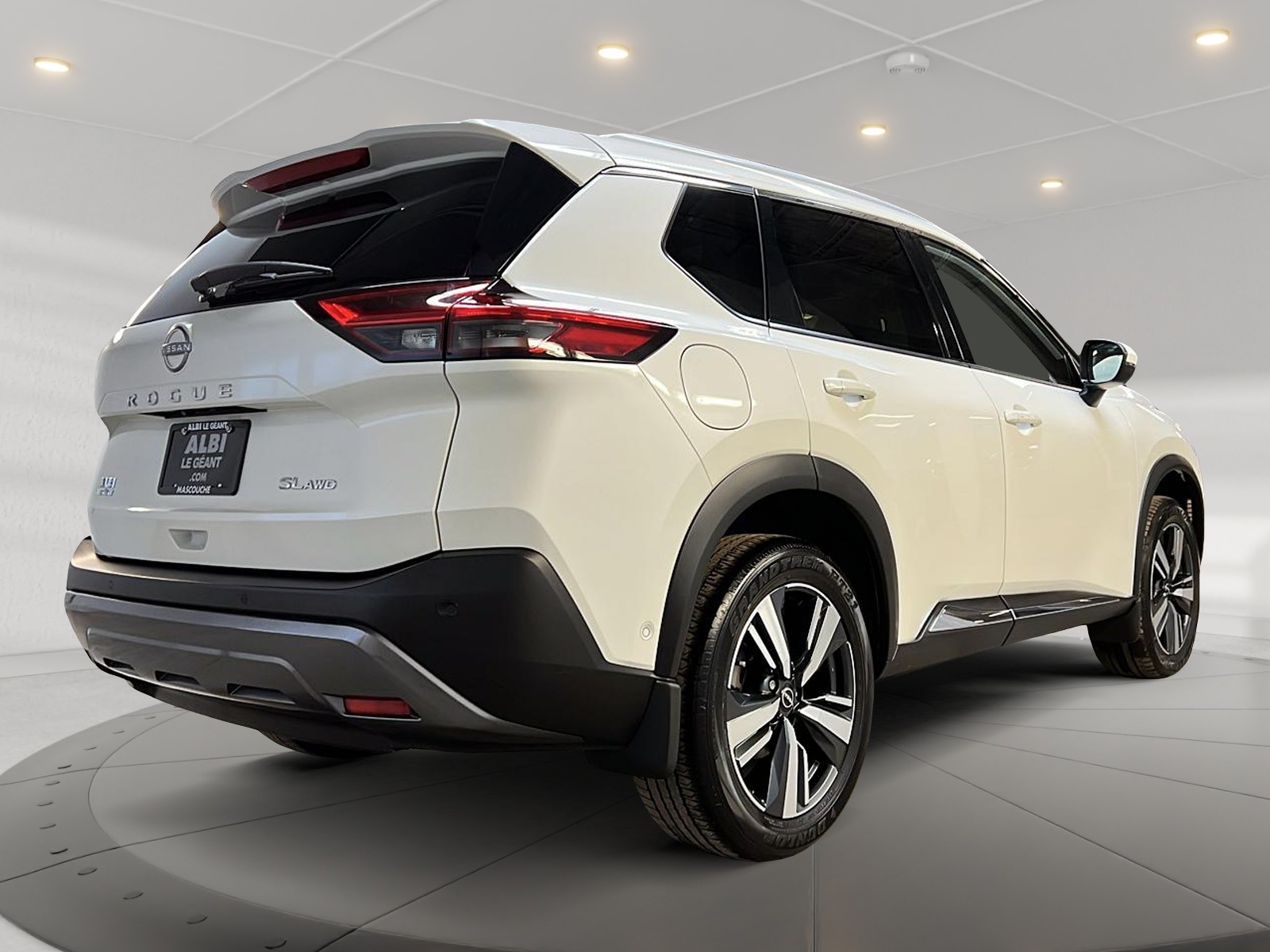 Nissan Rogue SL CUIR TOIT PANO NAV 4RM 2023 — photo 4