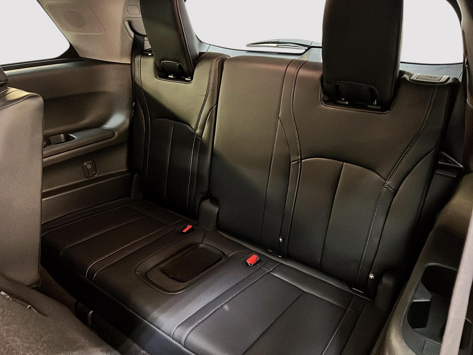 Infiniti QX60 LUXE CUIR TOIT PANO NAV 4RM 2024 - image #10