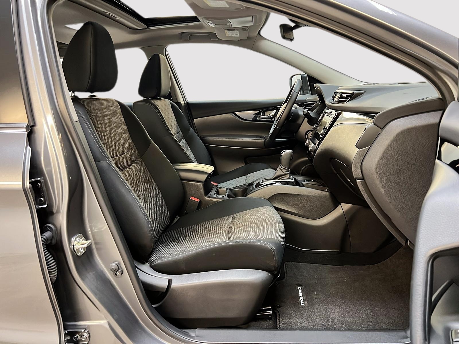 Nissan Qashqai SV TOIT 4RM 2023 — photo 8