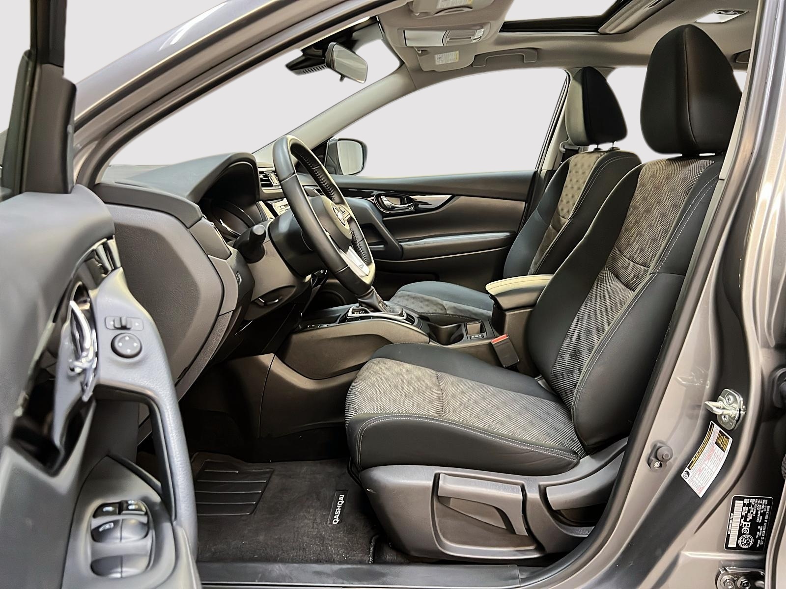 Nissan Qashqai SV TOIT 4RM 2023 — photo 7