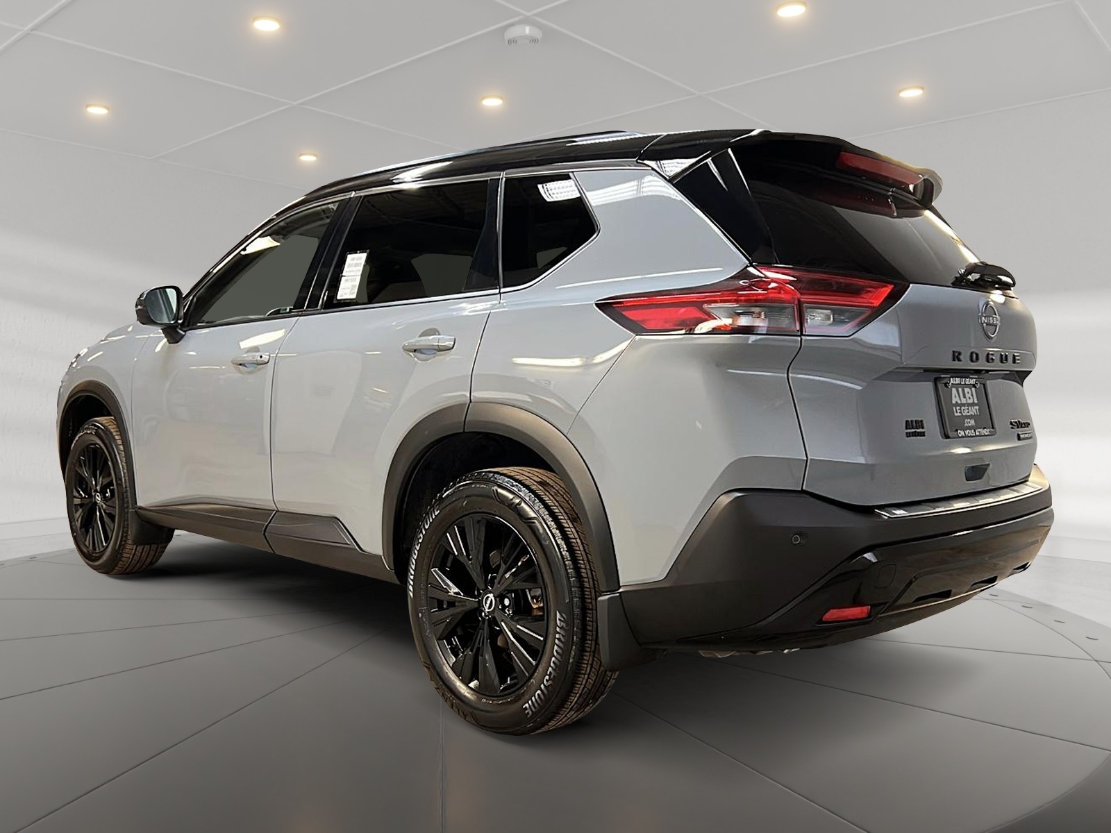 Nissan Rogue SV MIDNIGHT TOIT PANO 4RM 2023 — photo 6