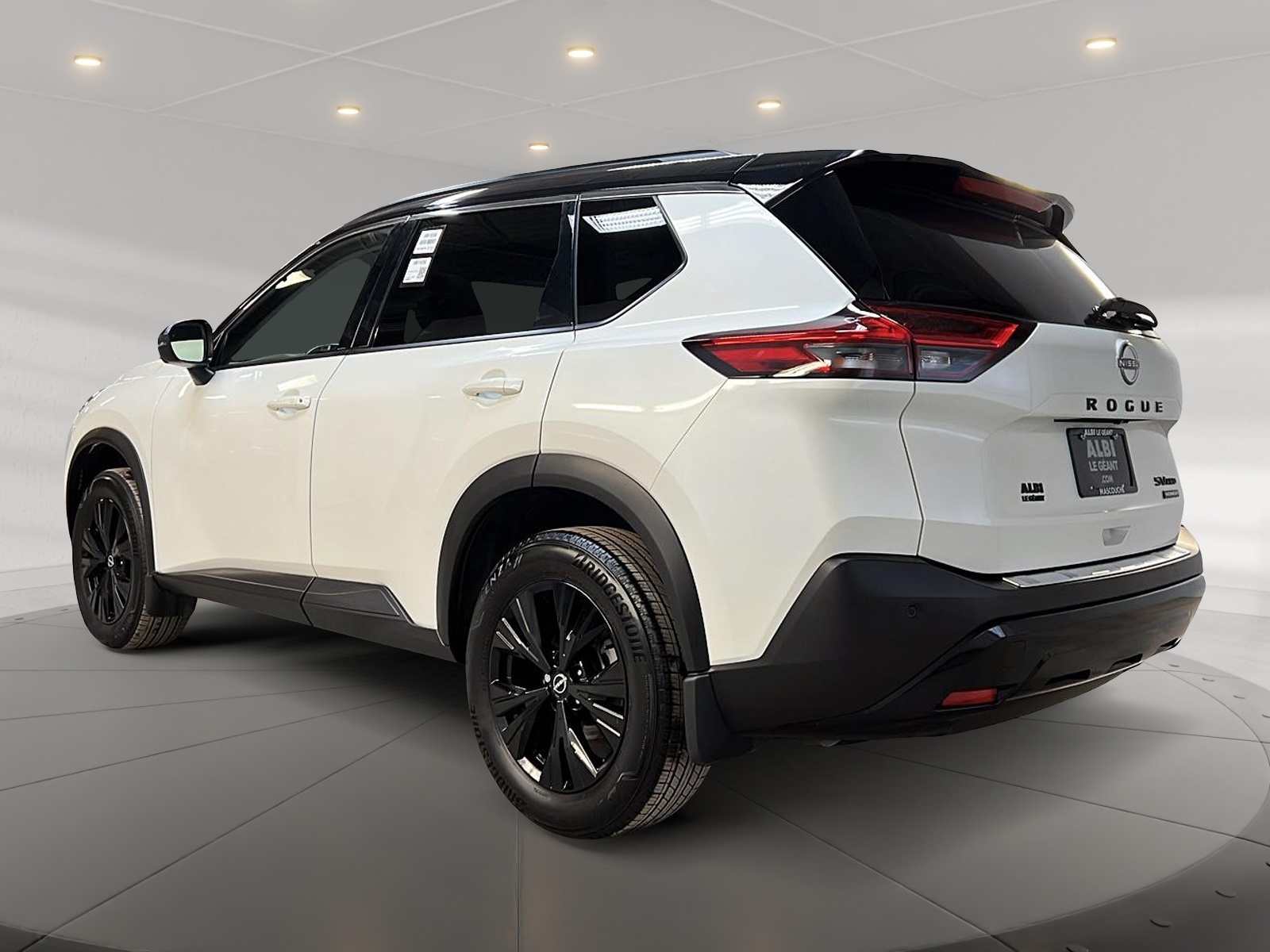 Nissan Rogue SV MIDNIGHT CUIR TOIT PANO 4RM 2023 — photo 6