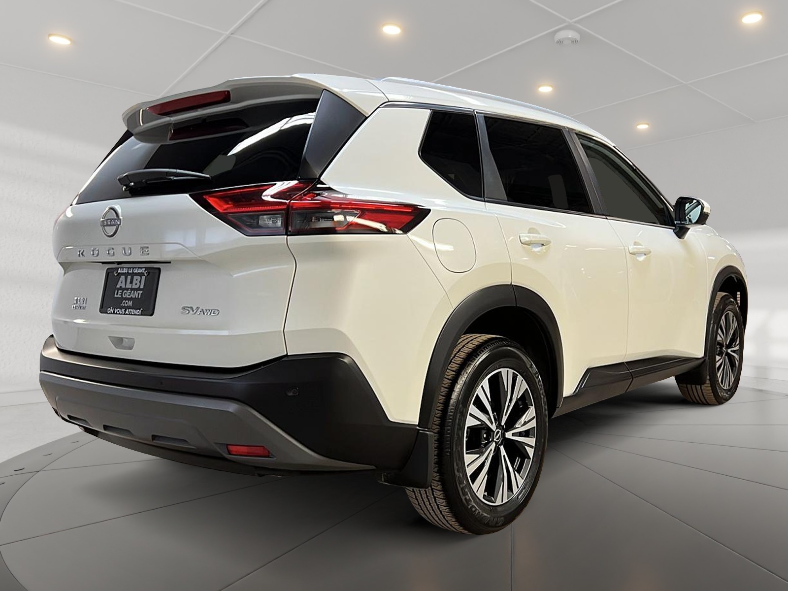 Nissan Rogue SV TOIT PANO 4RM 2023 — photo 4