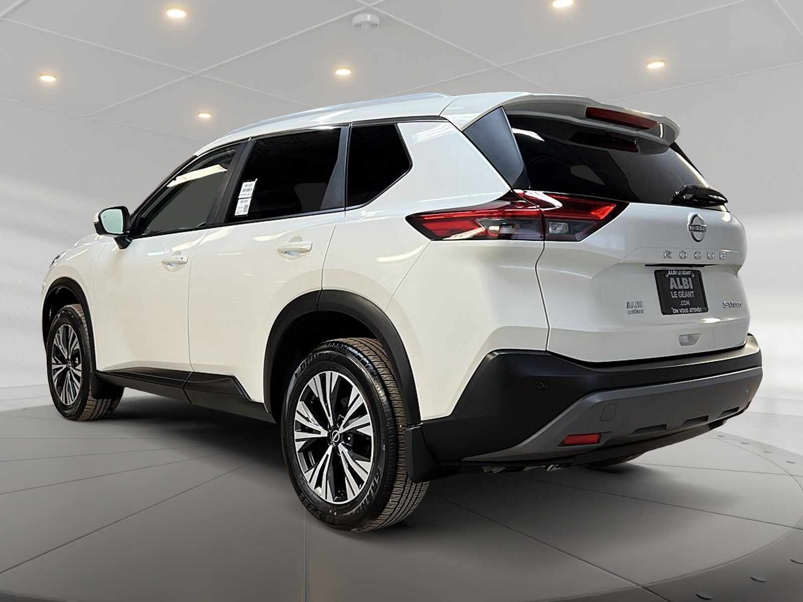 Nissan Rogue SV TOIT PANO 4RM 2023 — photo 6