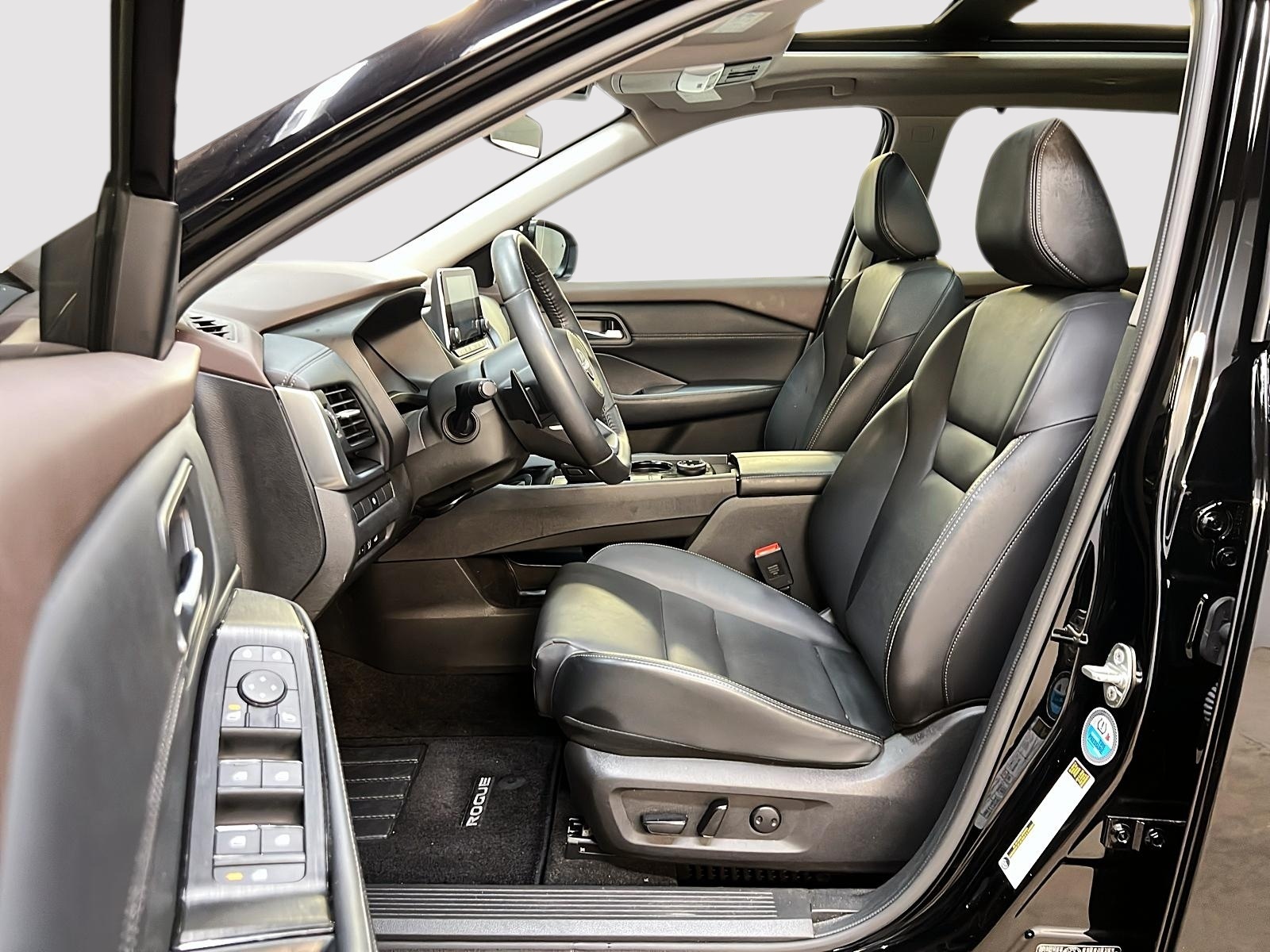 Nissan Rogue SV MIDNIGHT CUIR TOIT PANO 4RM 2023 — photo 7