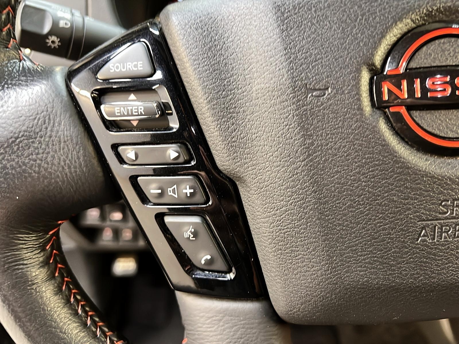 Nissan Frontier PRO-4X KING CAB NAV 4X4 2023 - image #21