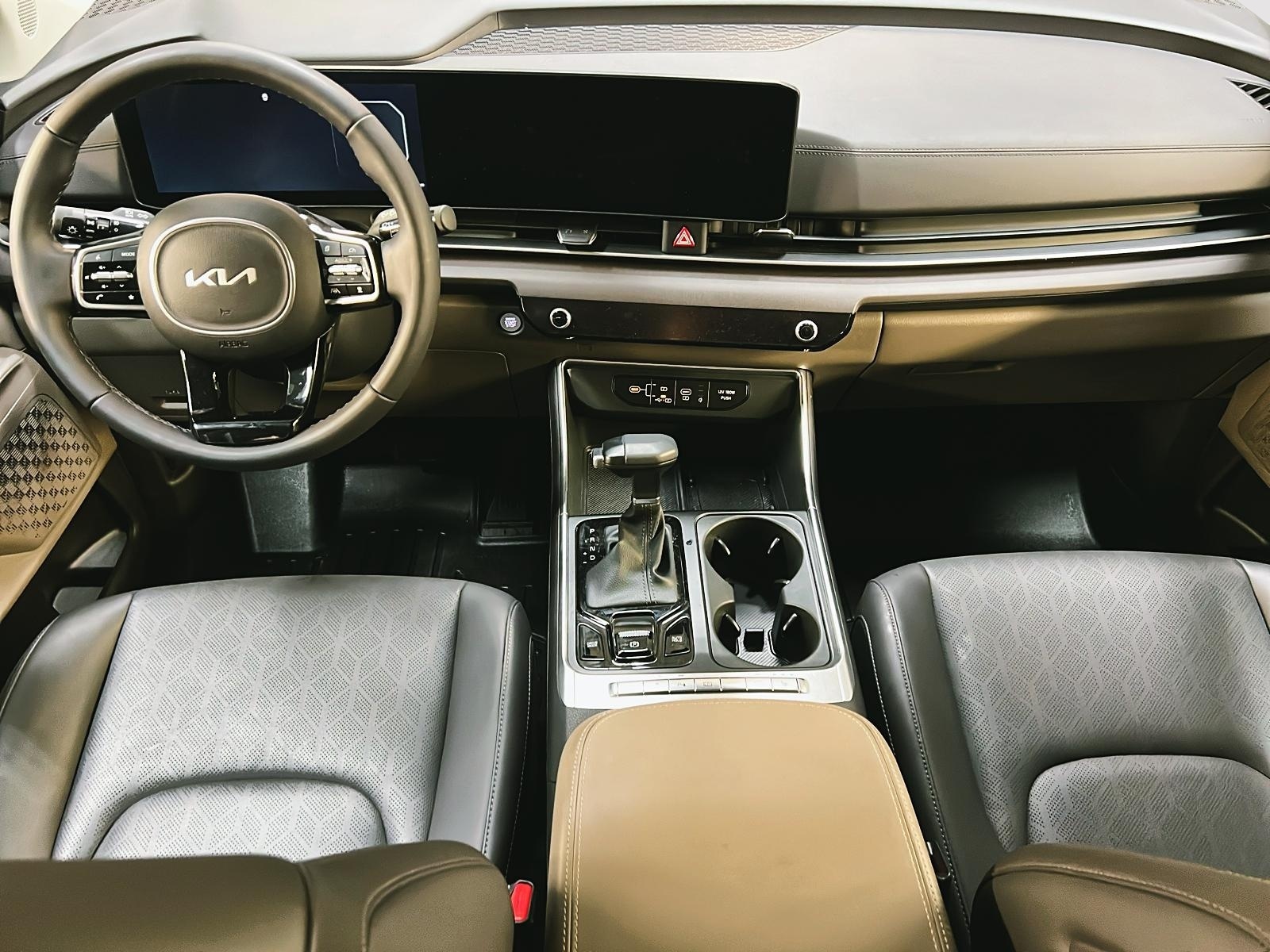 Kia CARNIVAL EX + CUIR NAV 2025 - image #11