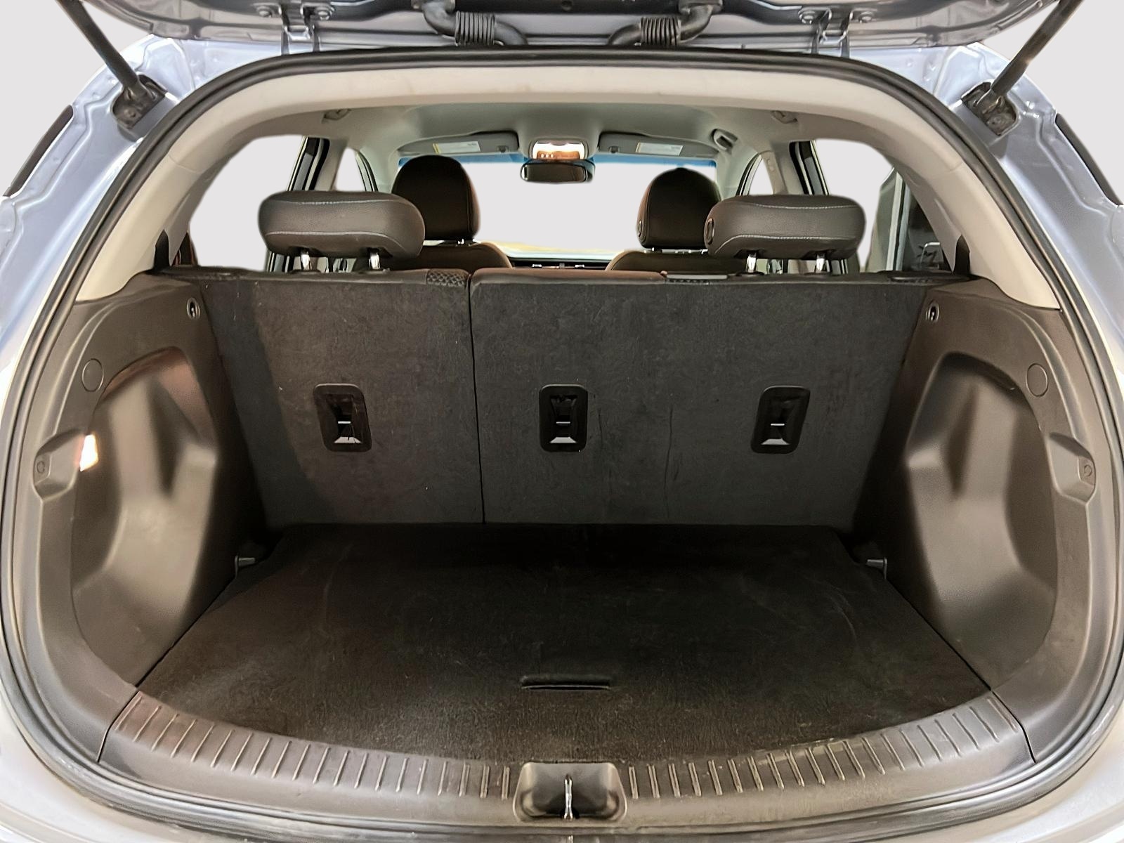 Chevrolet Bolt EV 2023 - Image #12