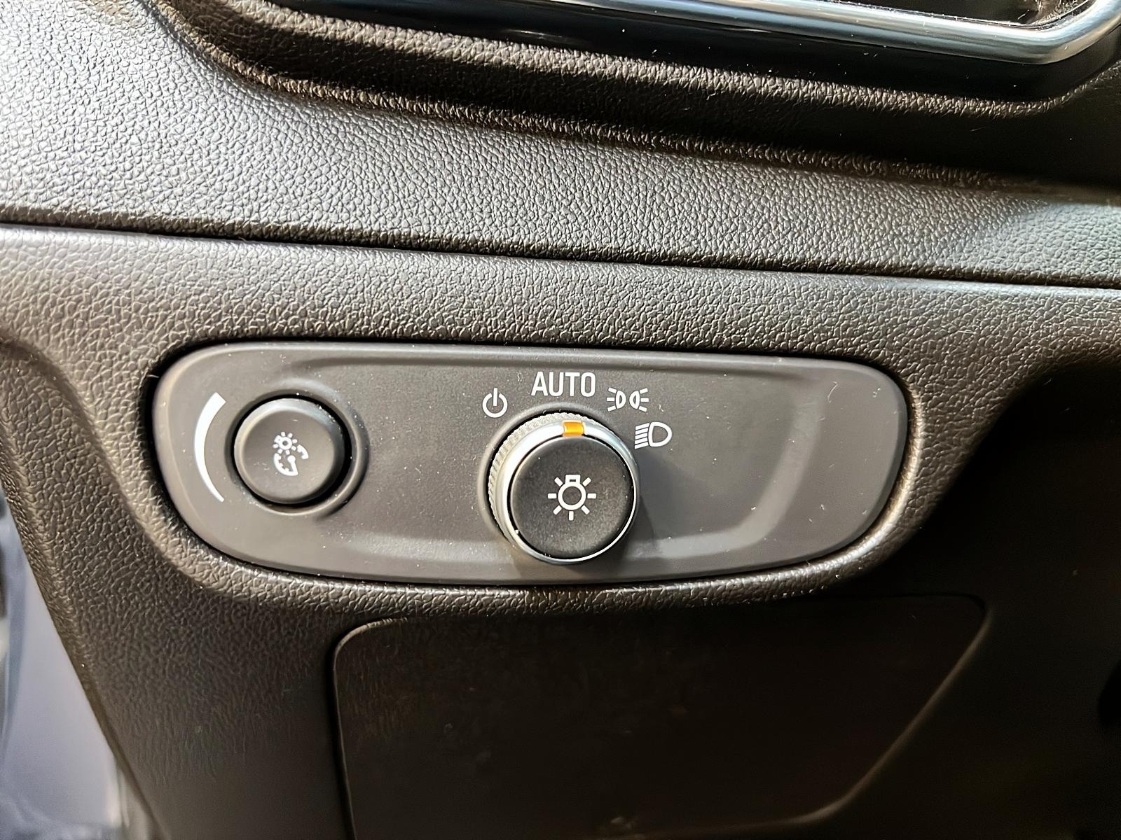 Chevrolet Bolt EV 1LT 2023 - image #20