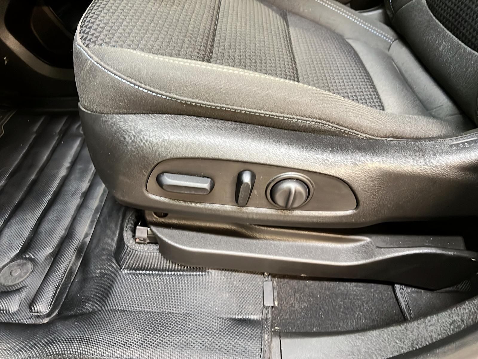 Chevrolet Bolt EV 1LT 2023 - image #23