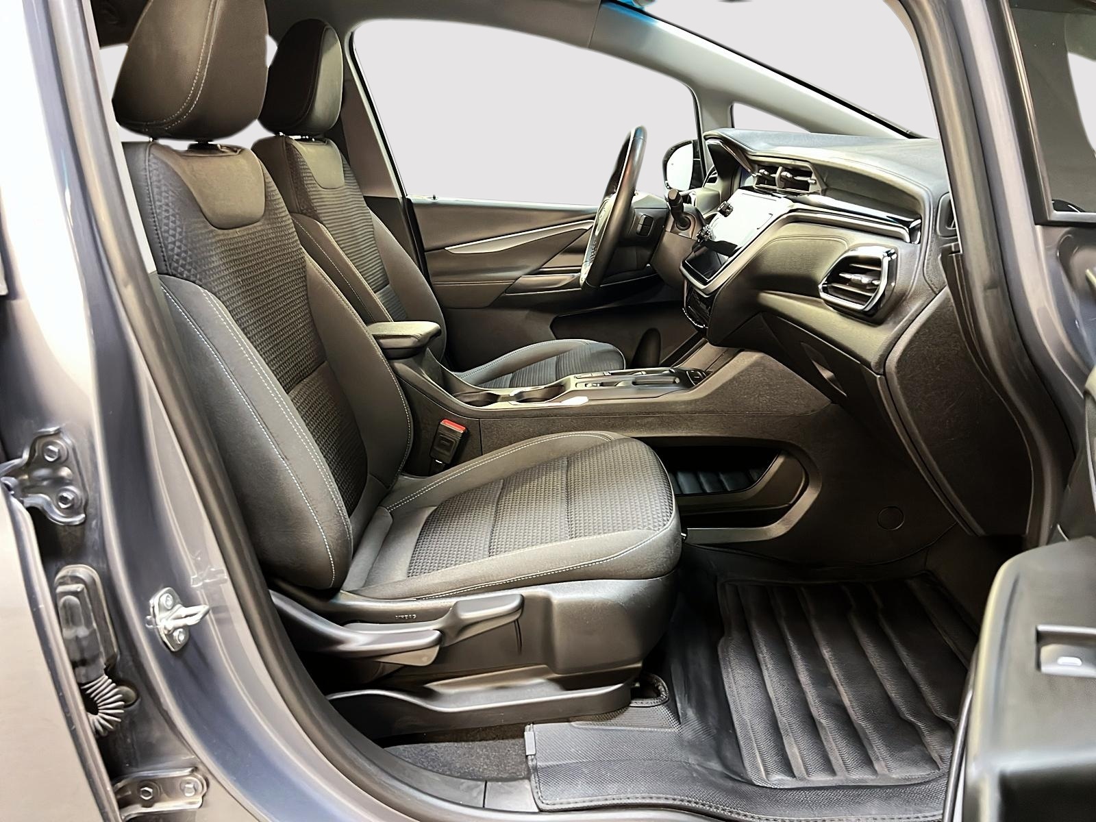 Chevrolet Bolt EV 2023 - Image #8