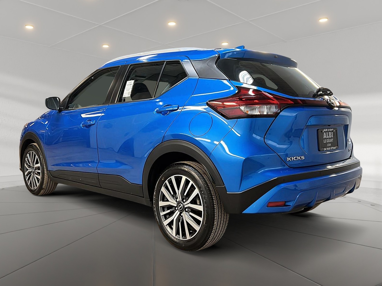 Nissan Kicks SV 2023 — photo 6
