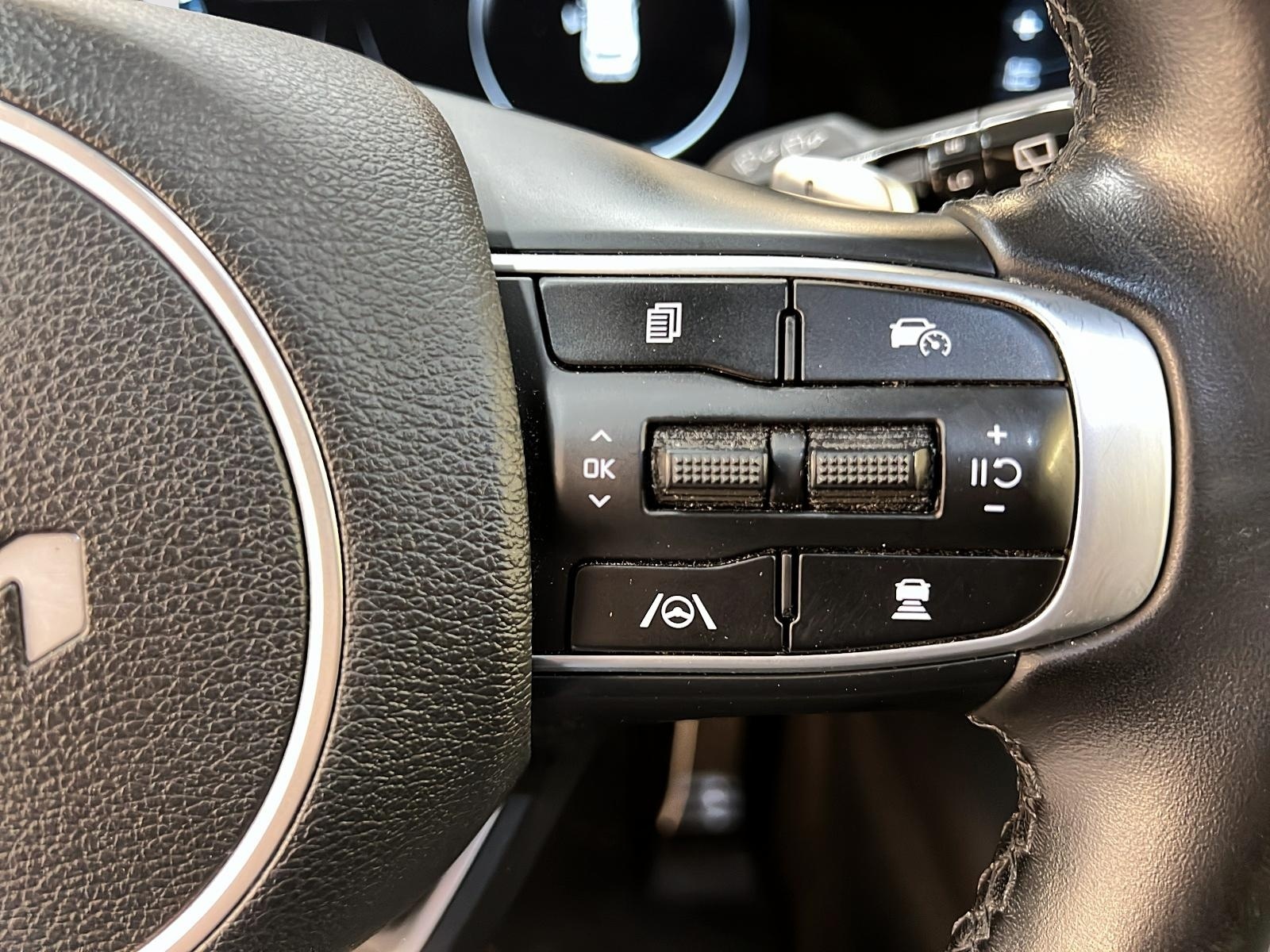 Kia Sportage X-LINE LIMITED CUIR TOIT PANO NAV 4RM 2023 - image #21