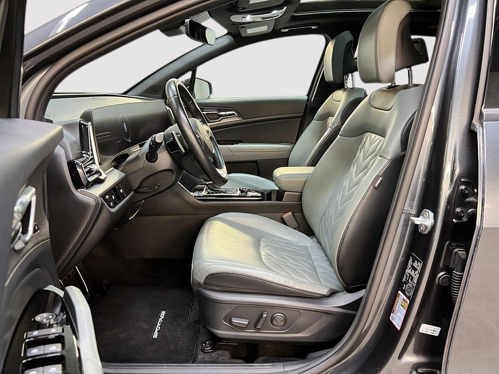 Kia Sportage X-LINE LIMITED CUIR TOIT PANO NAV 4RM 2023 - image #7