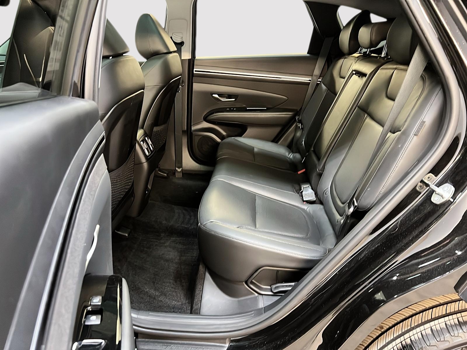 Hyundai Tucson ULTIMATE PHEV CUIR TOIT PANO NAV 4RM 2024 - image #9