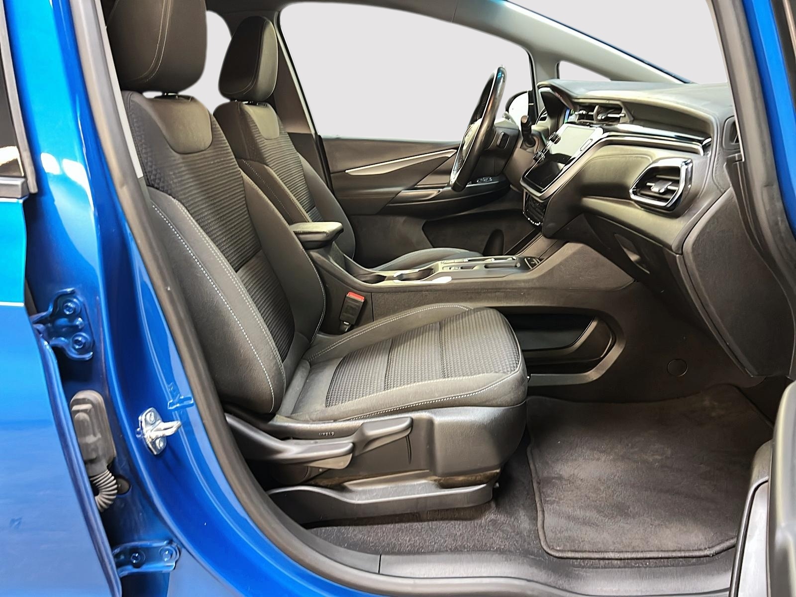 Chevrolet Bolt EV 1LT 2023 - image #8