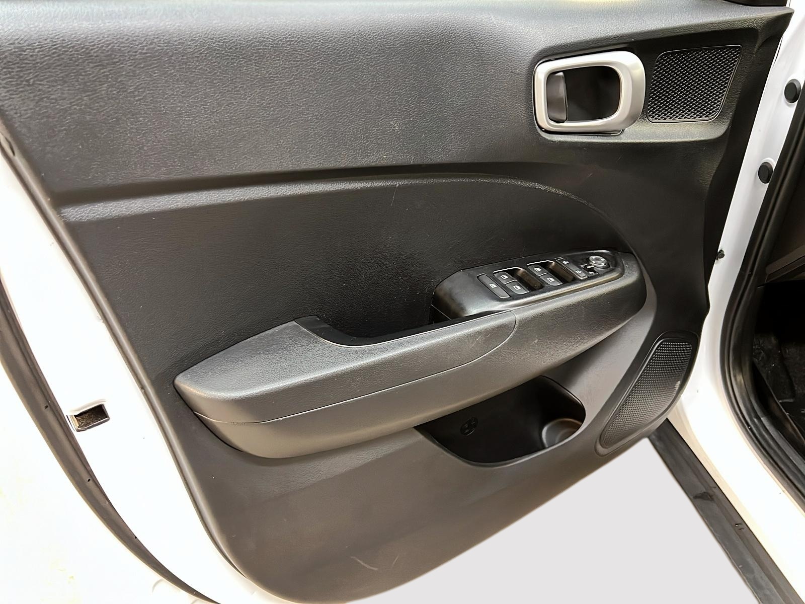 Hyundai Venue 2022 - Image #22