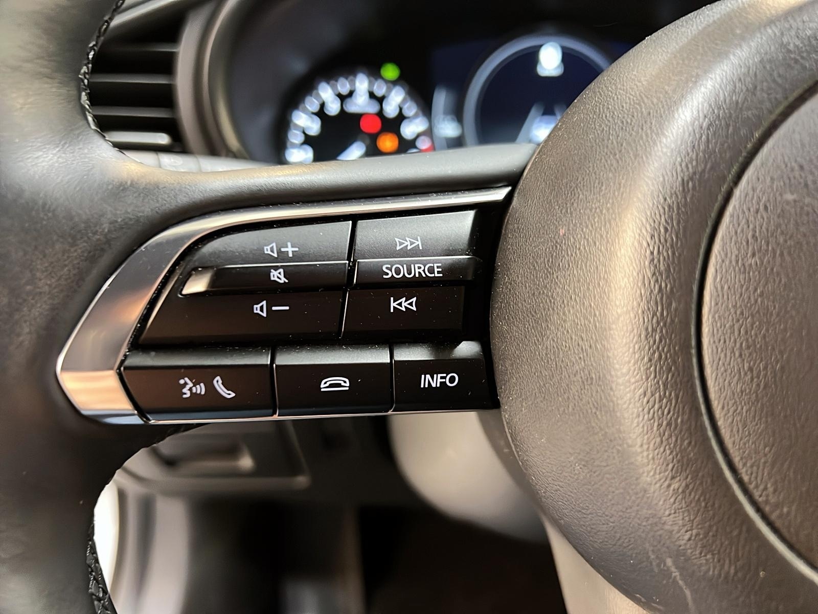 Mazda Mazda3 Sport 2024 - Image #20