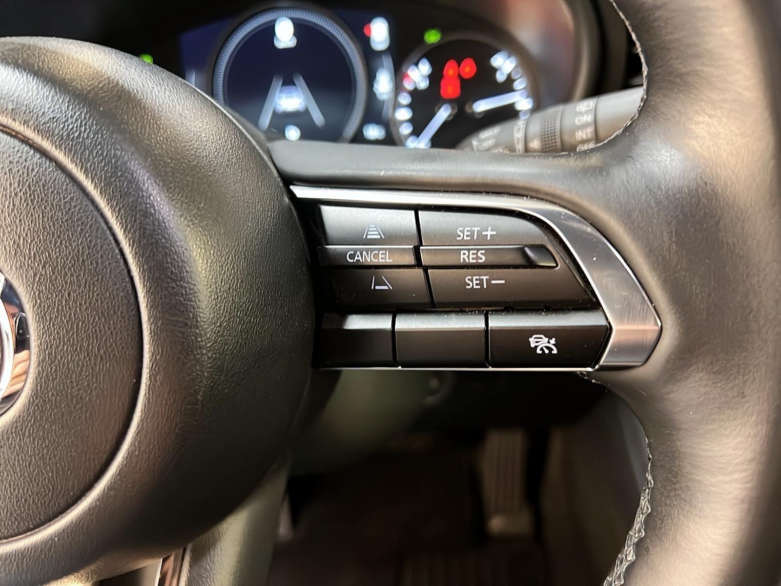 Mazda Mazda3 Sport GS 2024 - image #19