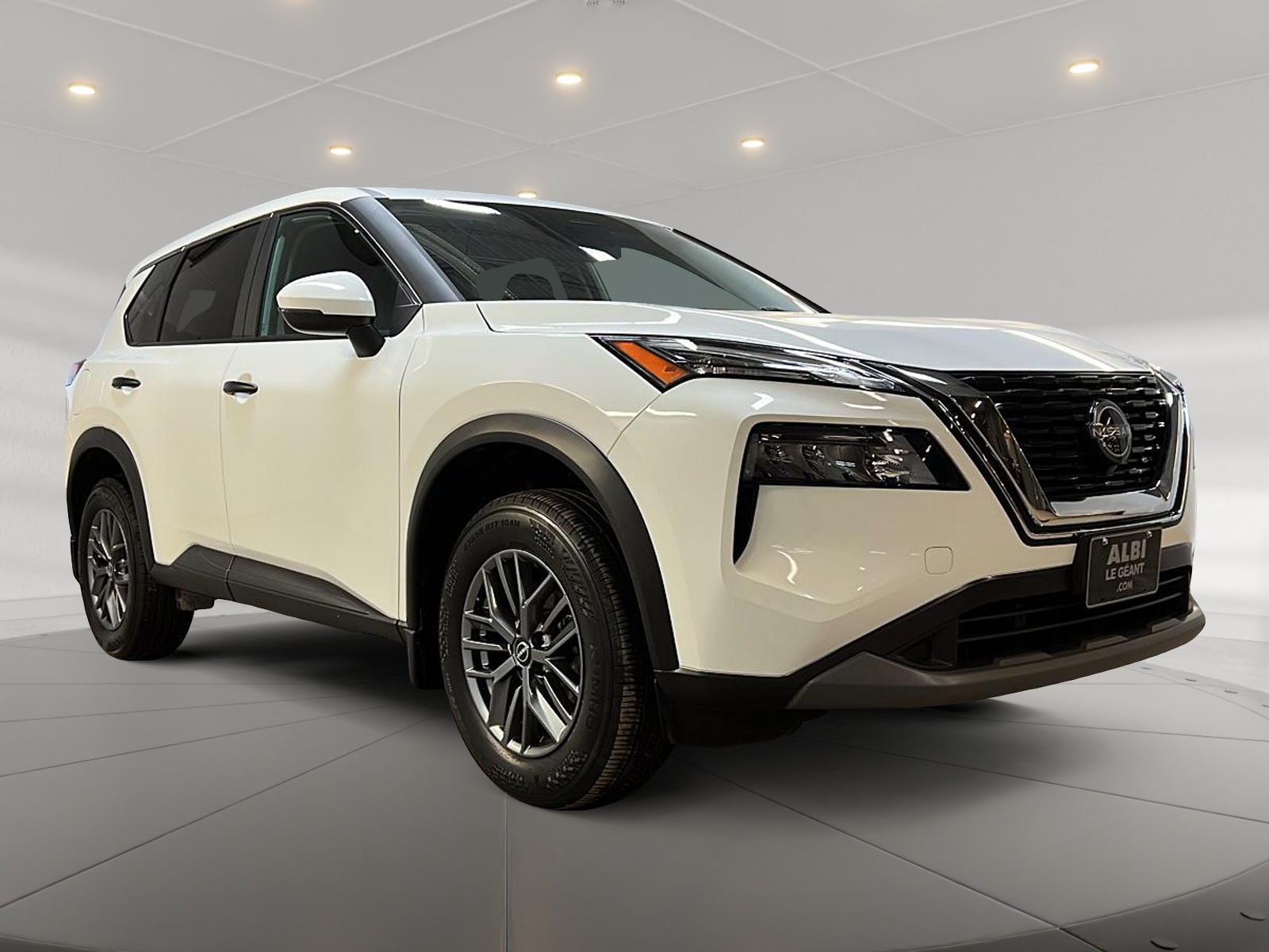 Nissan Rogue S 4RM 2023 — photo 3