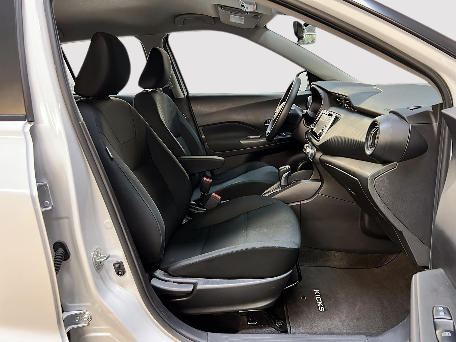 Nissan Kicks S 2024 — photo 8