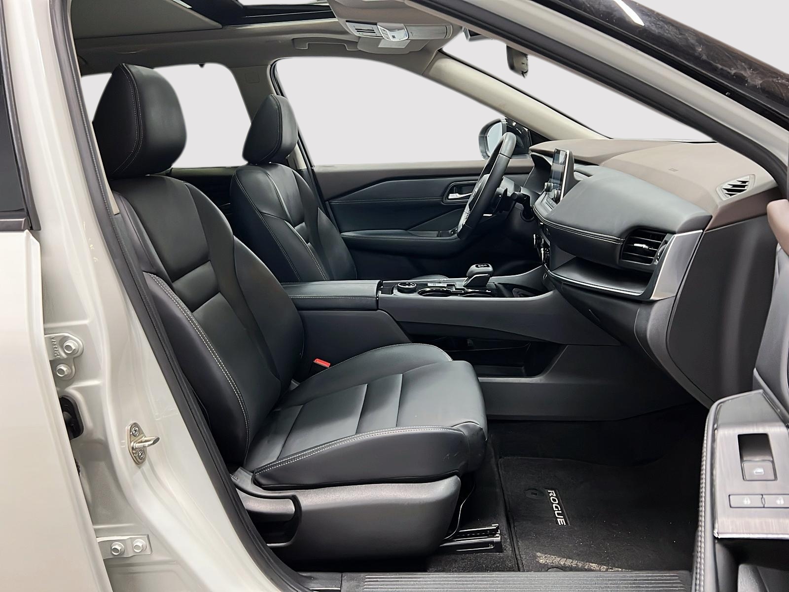 Nissan Rogue SV MIDNIGHT CUIR TOIT PANO 4RM 2023 — photo 8