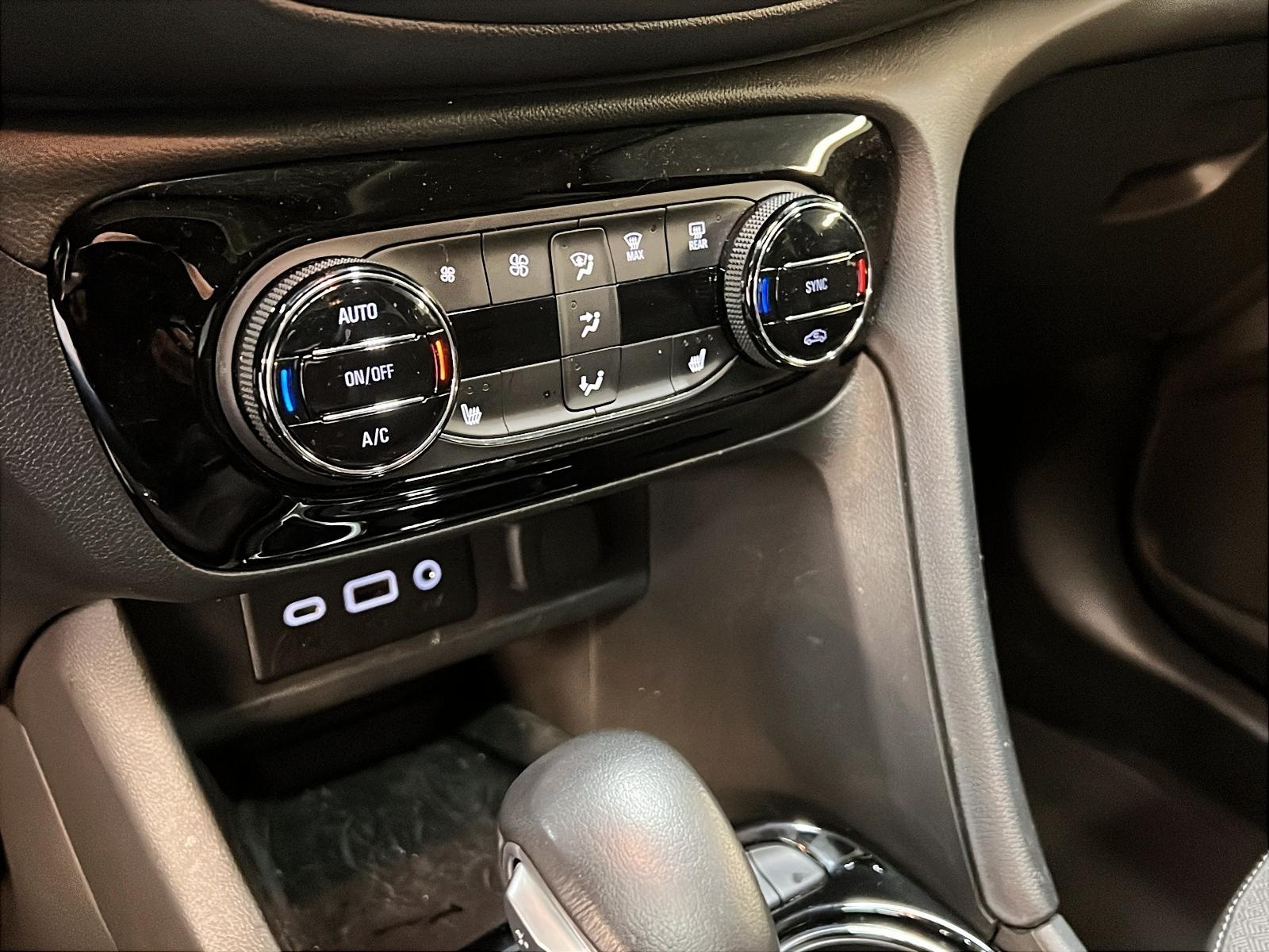 Buick Encore GX SELECT ST GR EXPERIENCE TOIT PANO 4RM 2023 - image #16