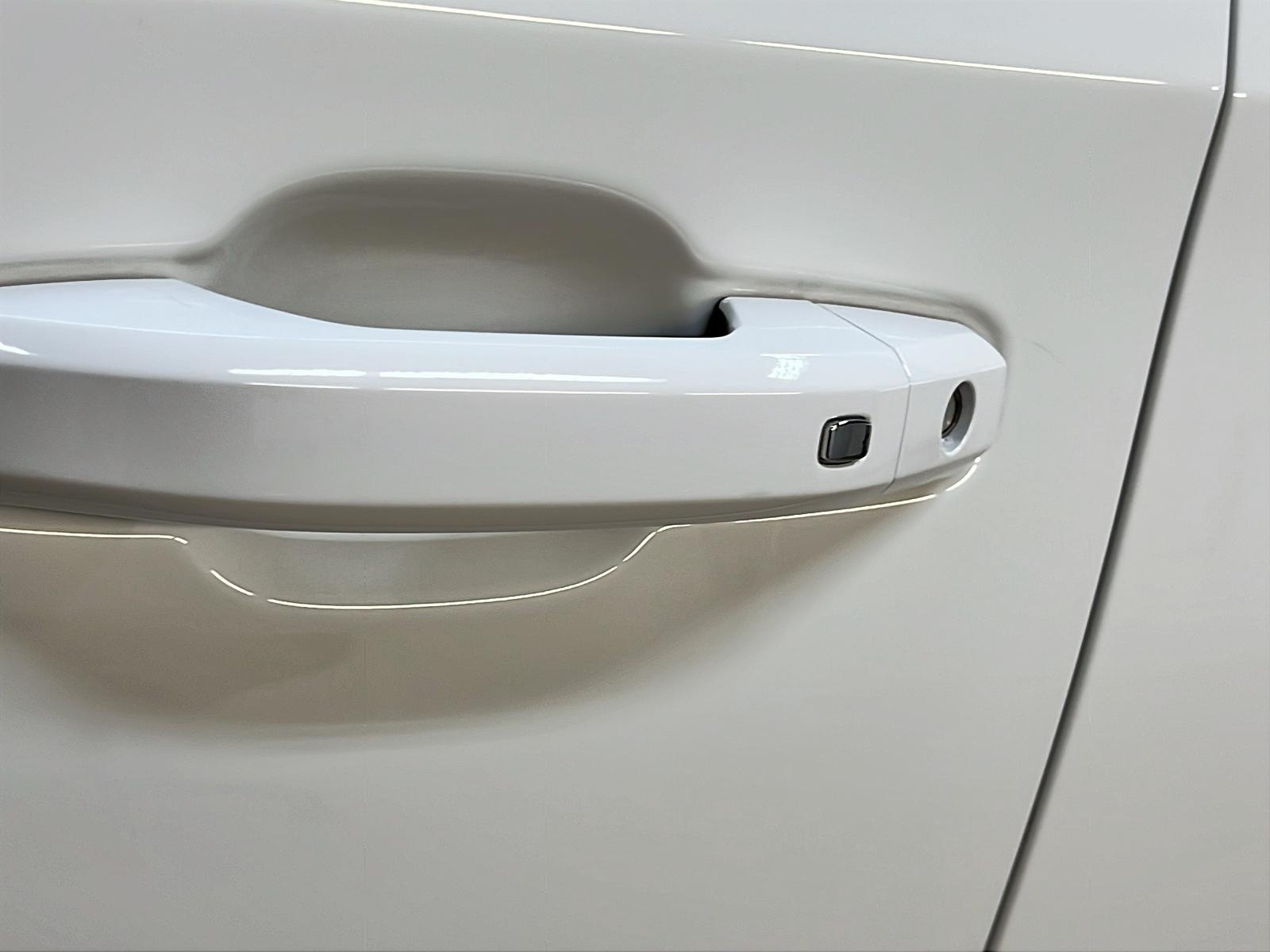 Chevrolet Silverado 1500 2024 - Image #26