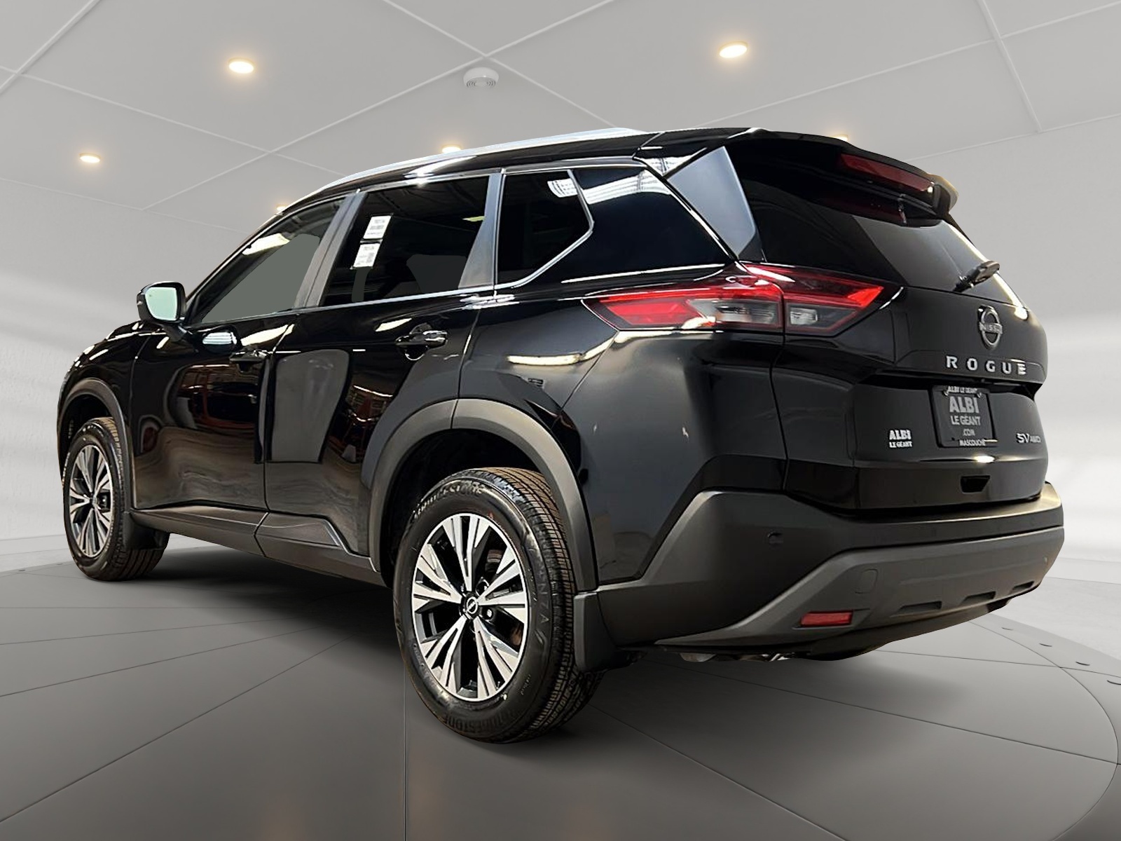 Nissan Rogue SV TOIT PANO 4RM 2023 - image #6