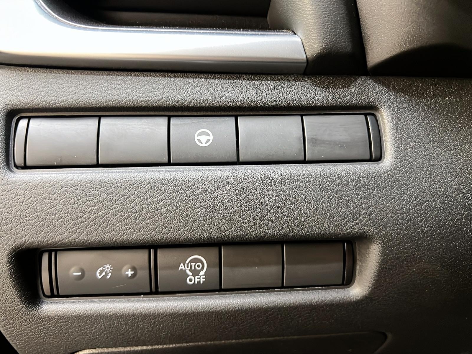 Nissan Rogue 2023 - Image #21