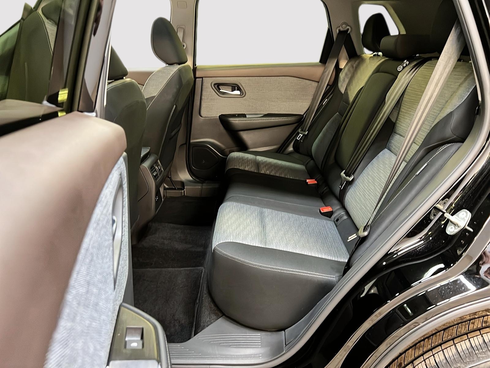 Nissan Rogue 2023 - Image #9