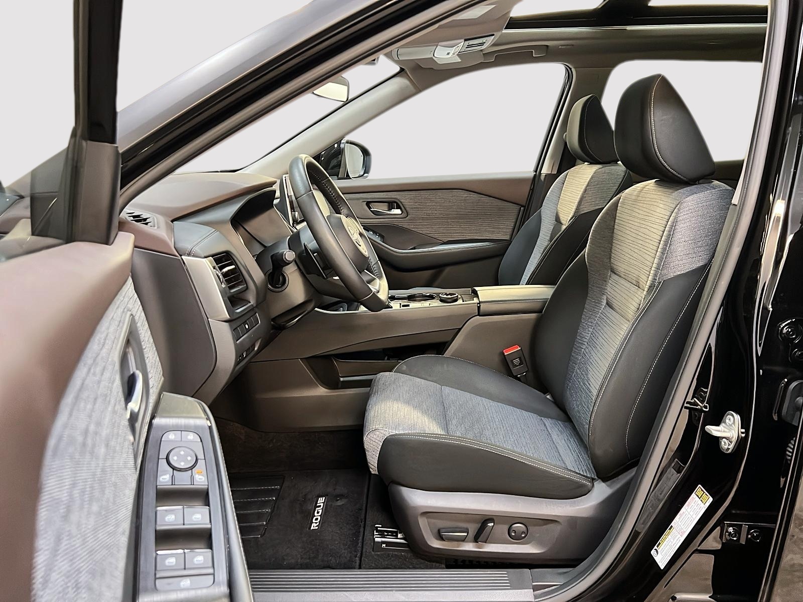 Nissan Rogue SV TOIT PANO 4RM 2023 - image #7