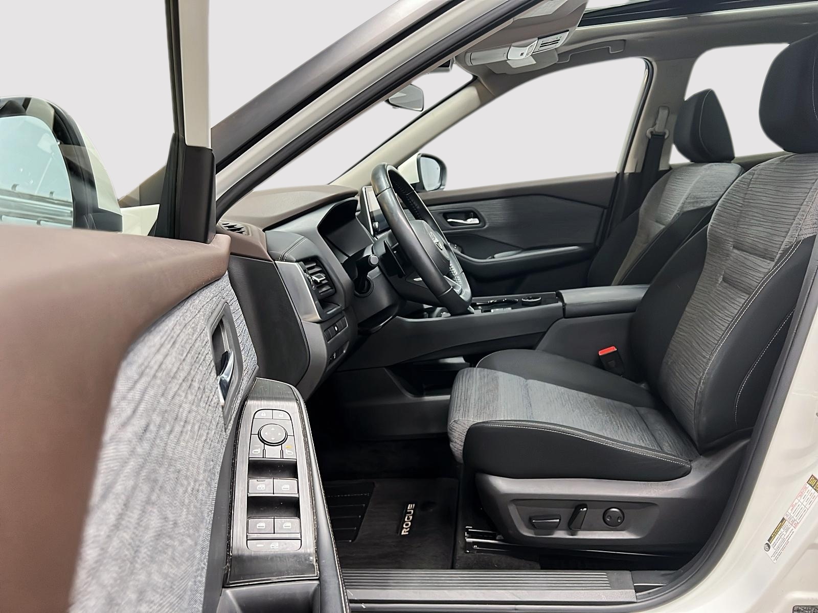 Nissan Rogue SV TOIT PANO 4RM 2023 — photo 7