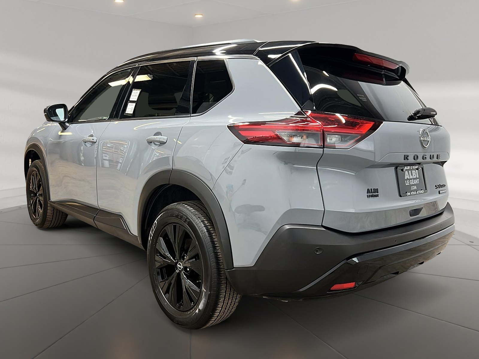Nissan Rogue SV MIDNIGHT CUIR TOIT PANO 4RM 2023 — photo 6