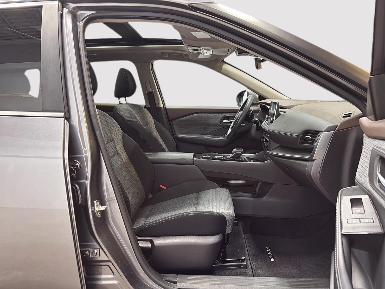 Nissan Rogue SV TOIT PANO 4RM 2023 — photo 8