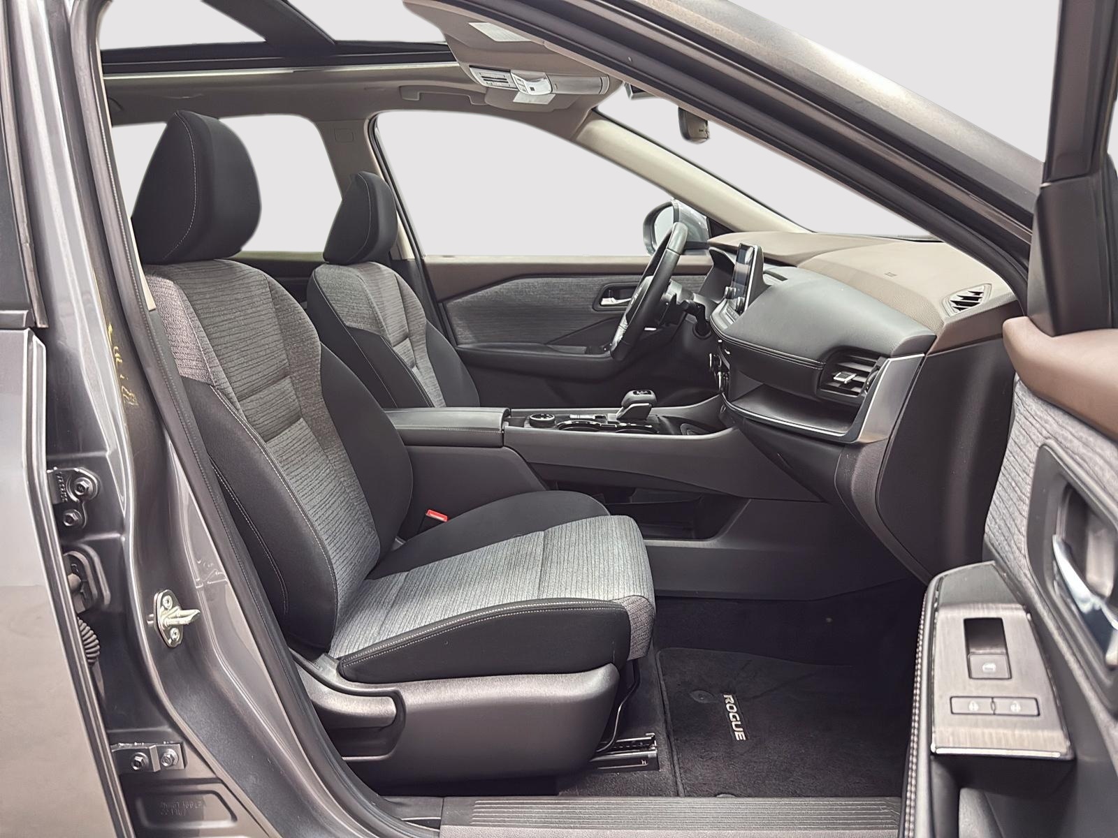 Nissan Rogue SV TOIT PANO 4RM 2023 — photo 8
