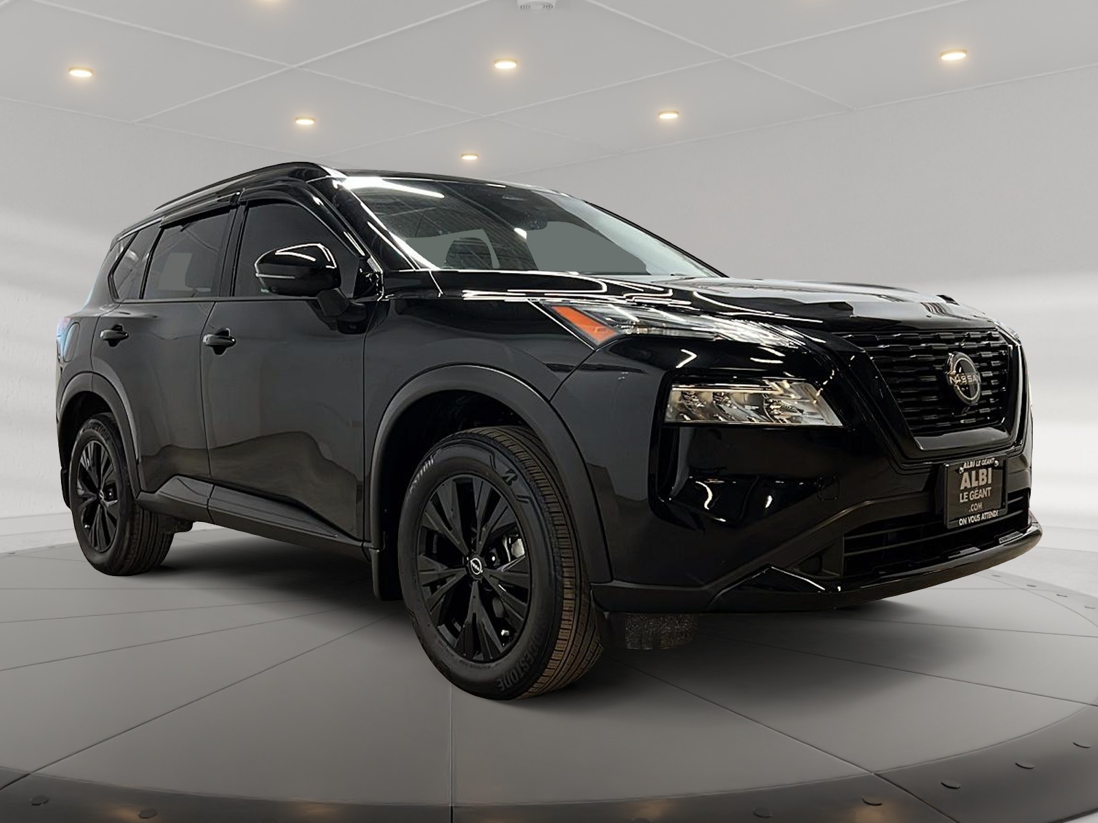 Nissan Rogue SV MIDNIGHT CUIR TOIT PANO 4RM 2023 — photo 3