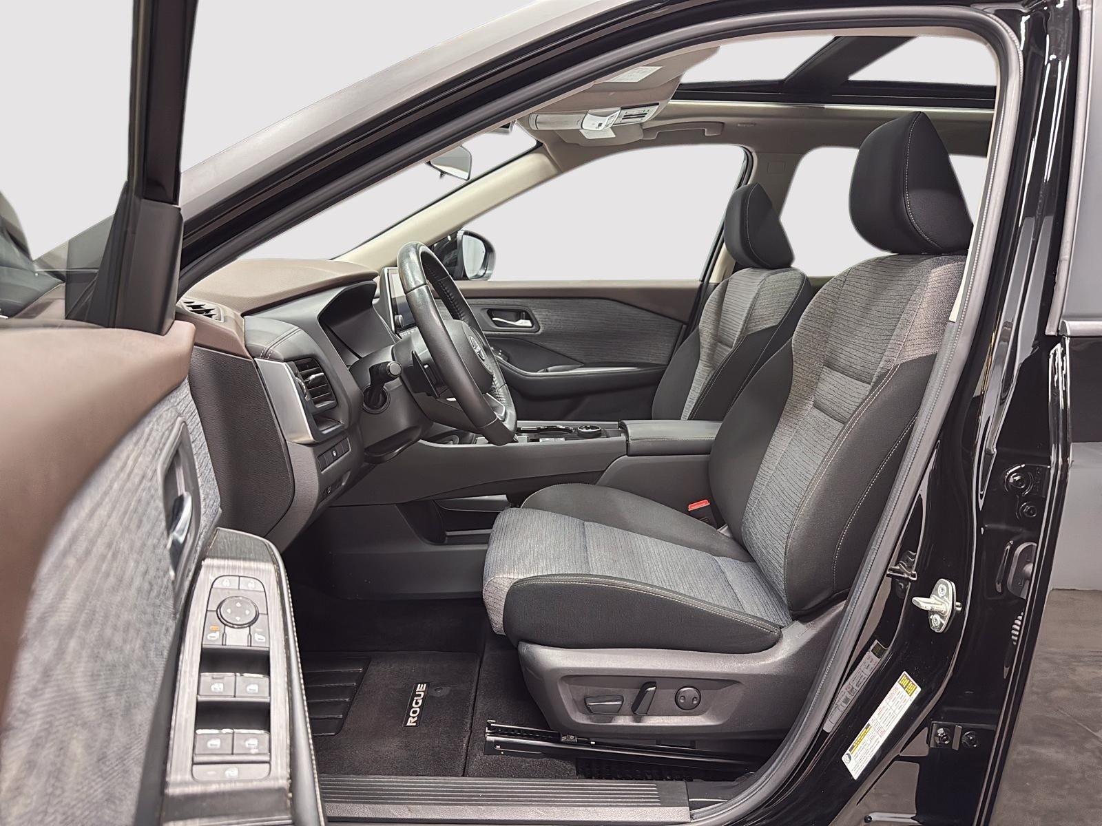 Nissan Rogue SV TOIT PANO 4RM 2023 — photo 7