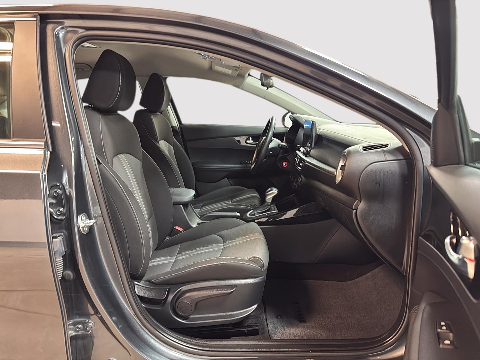 Kia Forte EX 2024 - image #8