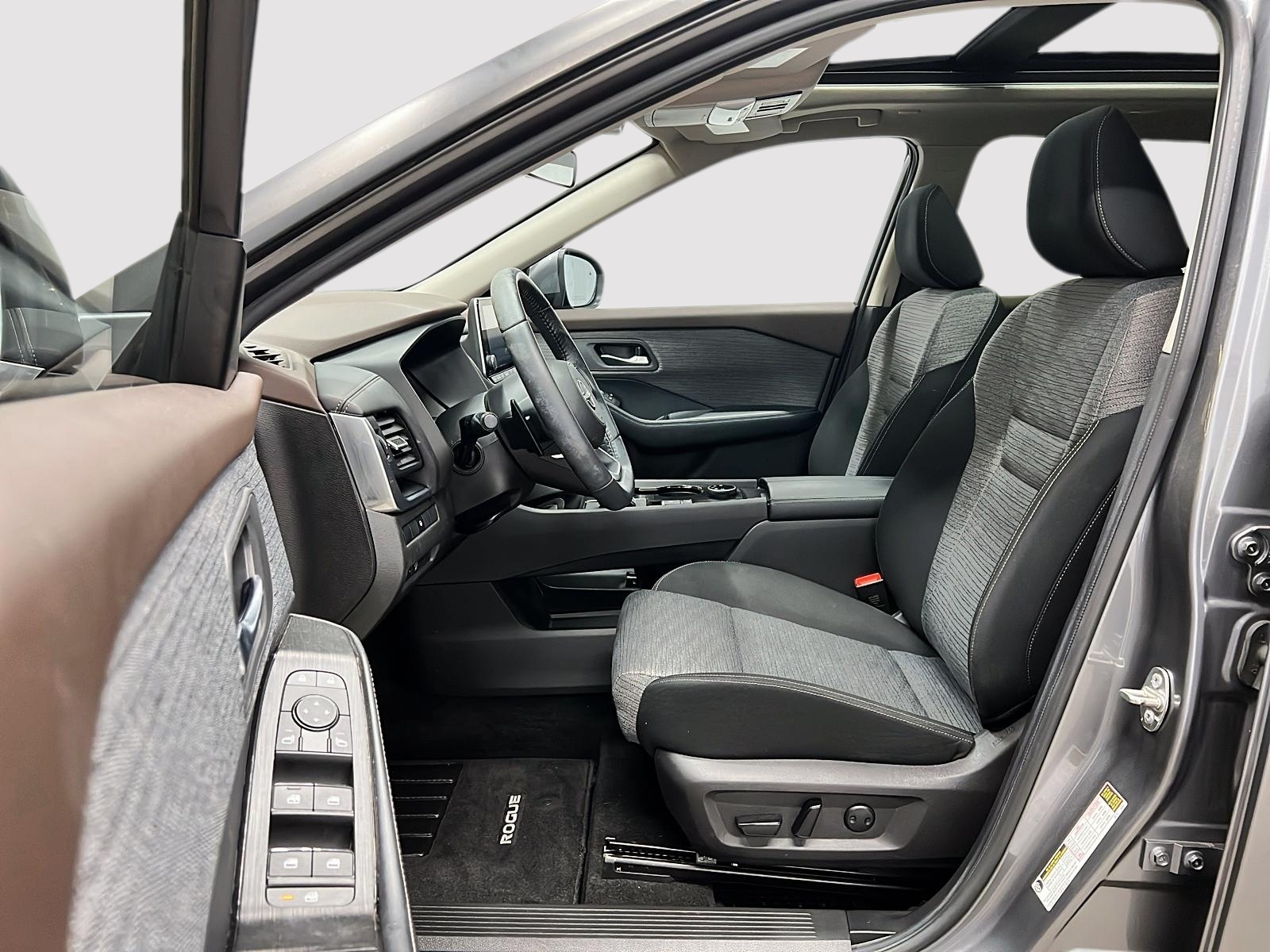 Nissan Rogue SV TOIT PANO 4RM 2023 — photo 7