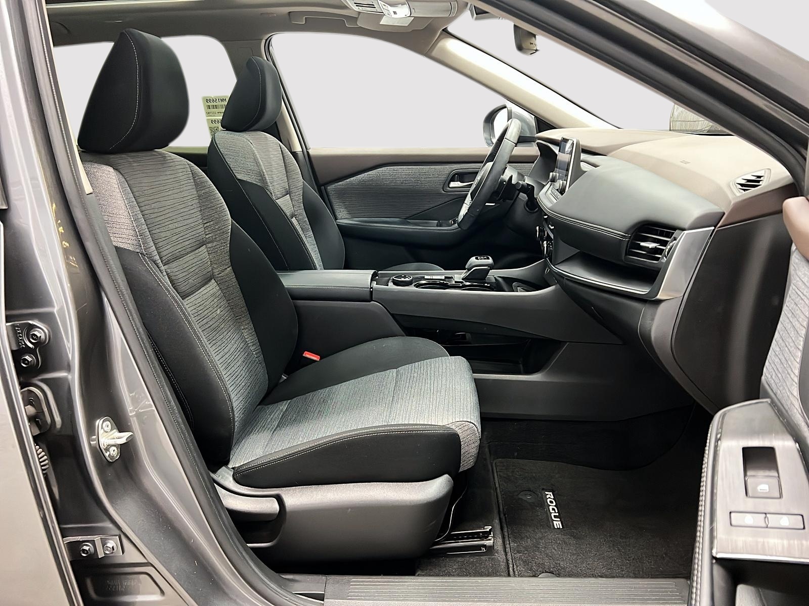 Nissan Rogue SV TOIT PANO 4RM 2023 — photo 8