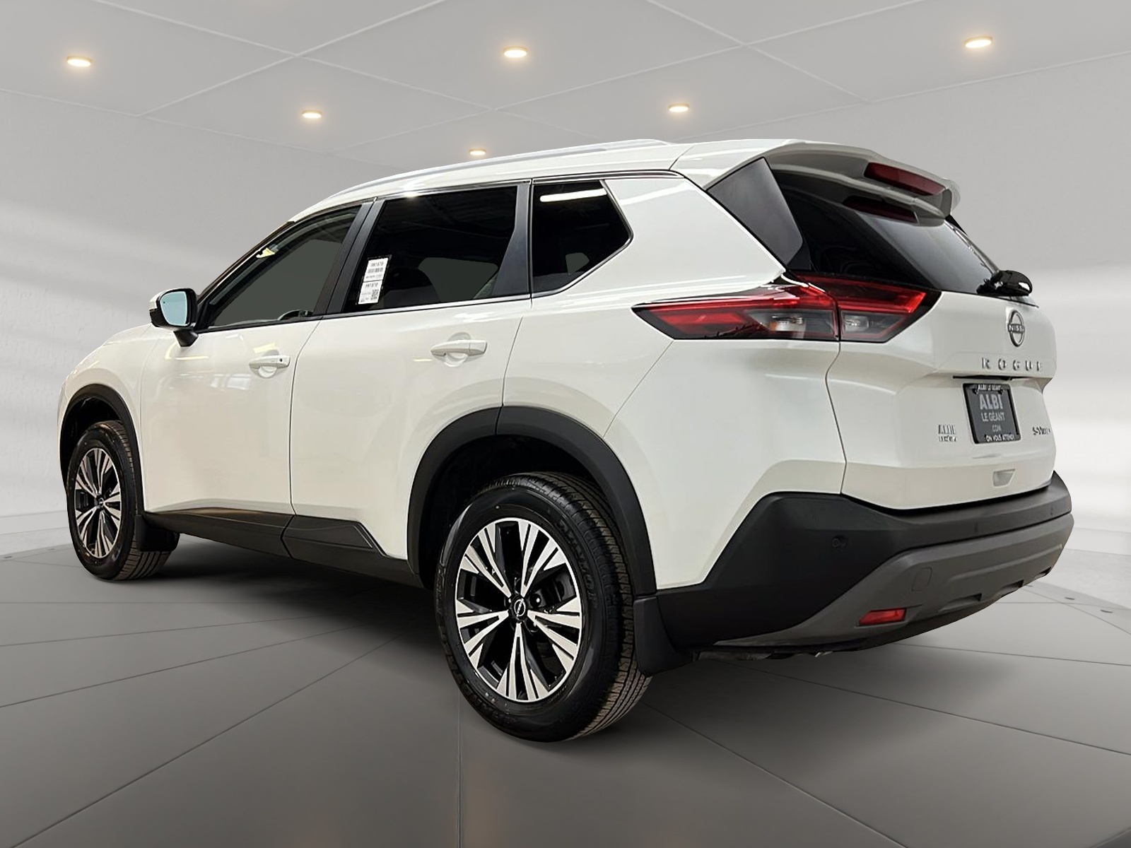 Nissan Rogue SV TOIT PANO 4RM 2023 — photo 6
