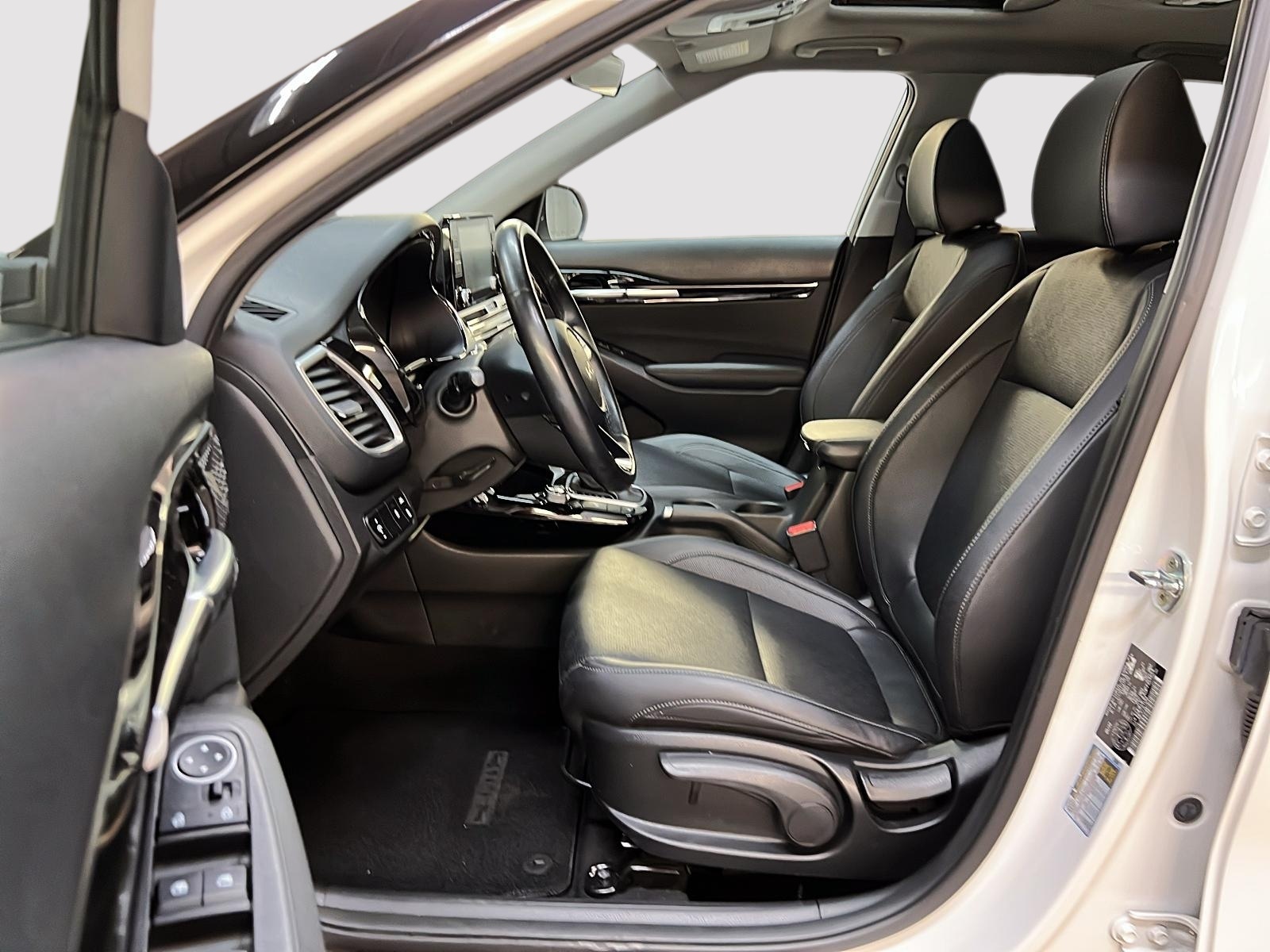 Kia SELTOS EX CUIR TOIT 4RM 2023 - image #7