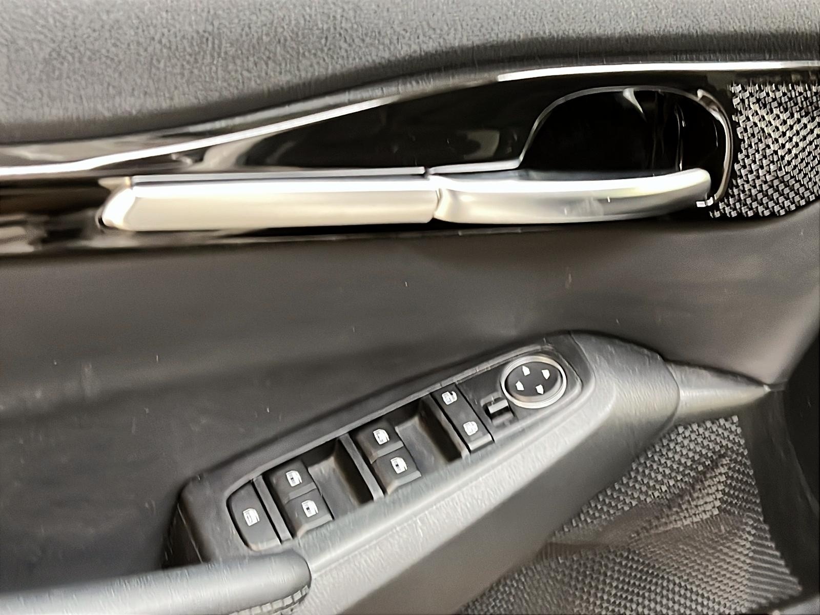 Kia SELTOS EX CUIR TOIT 4RM 2023 - image #22