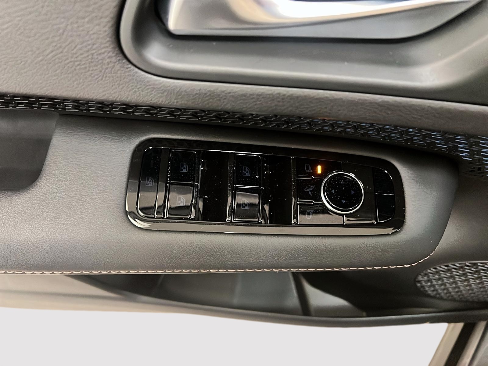 Nissan ARIYA EVOLVE E-4ORCE TOIT PANO NAV 4RM 2025 - image #14