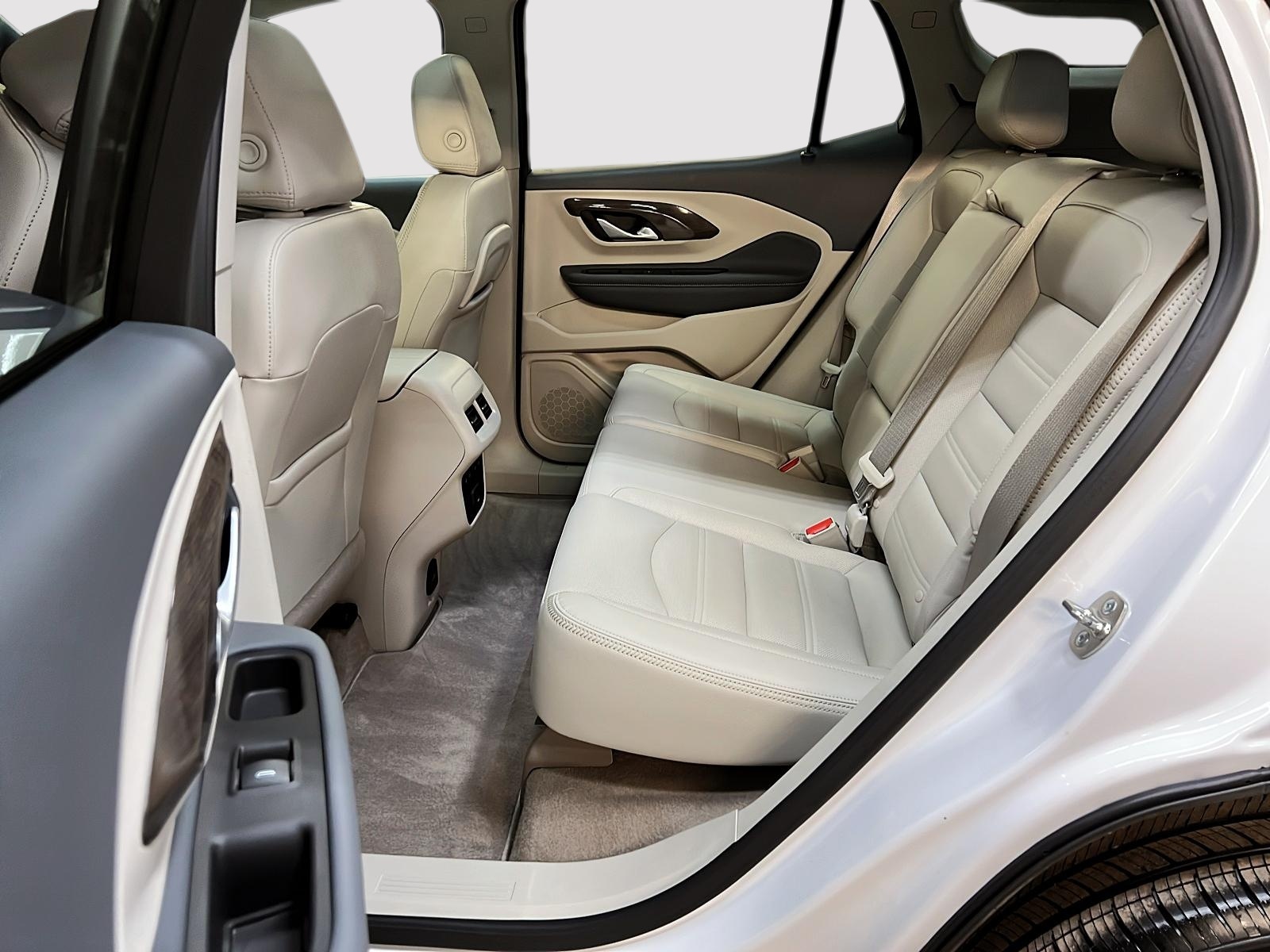 GMC Terrain DENALI CUIR TOIT PANO NAV 4RM 2024 - image #9