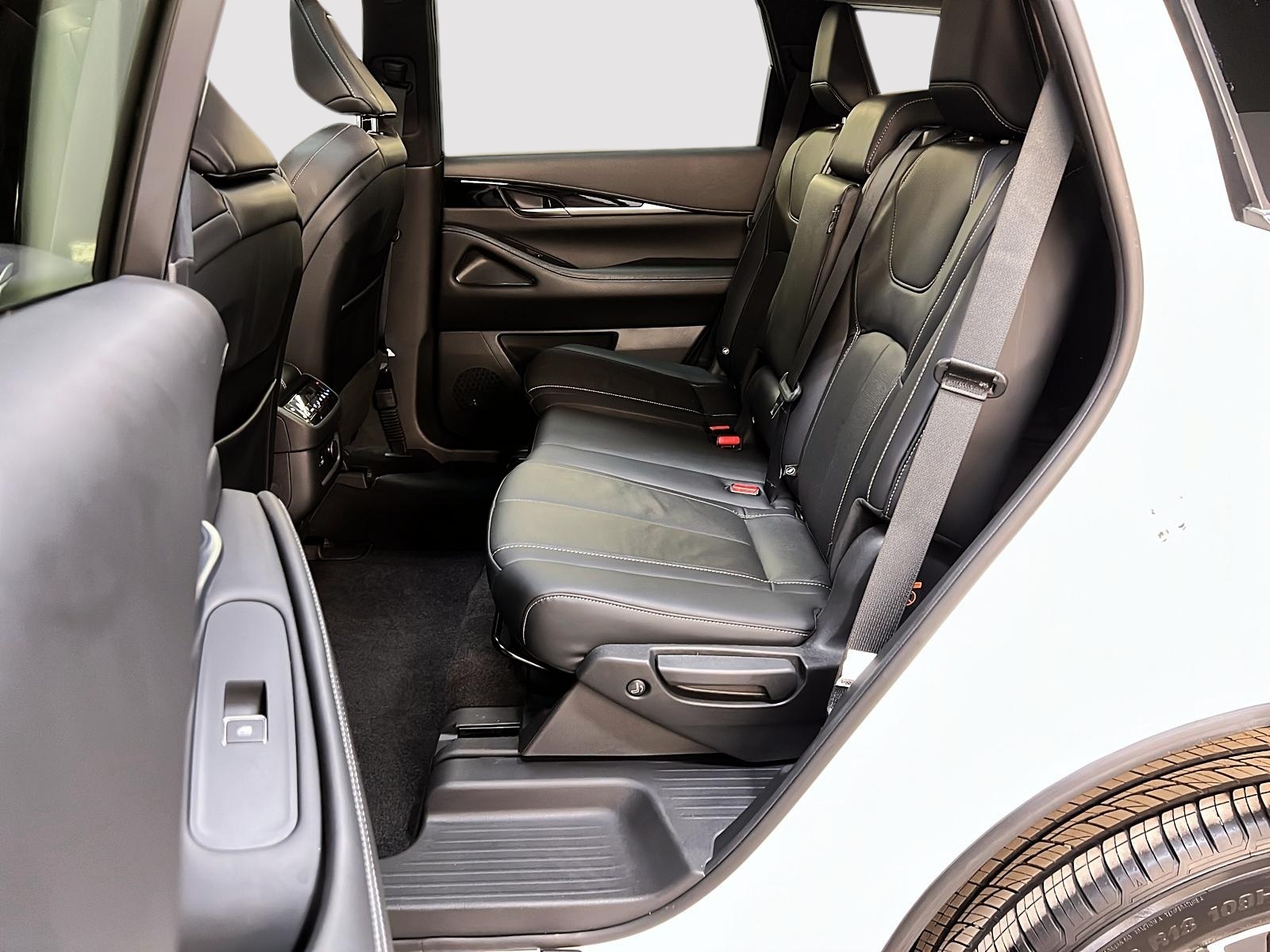 Infiniti QX60 2024 - Image #9