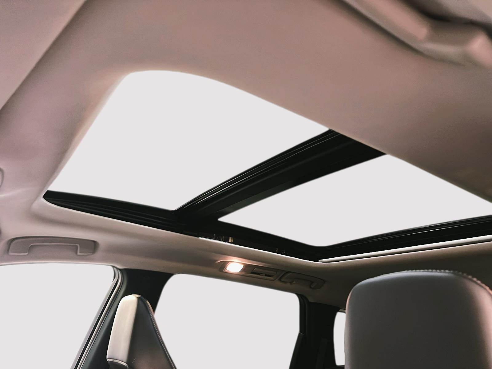 Infiniti QX60 LUXE CUIR TOIT PANO NAV 4RM 2023 - image #11